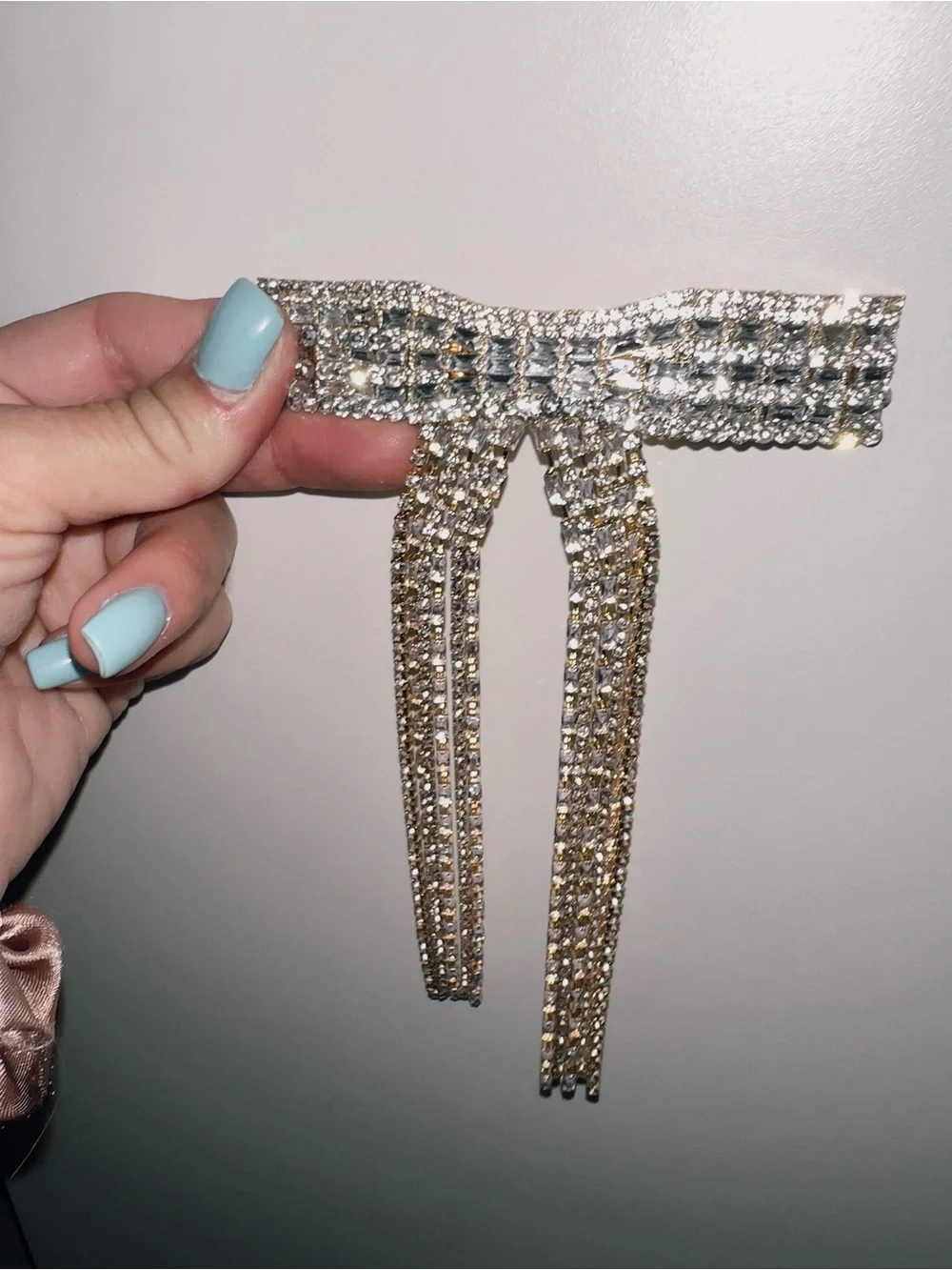 Beautiful rhinestone hair clip bow silver & gold